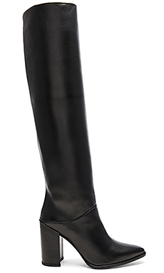 Stuart Weitzman